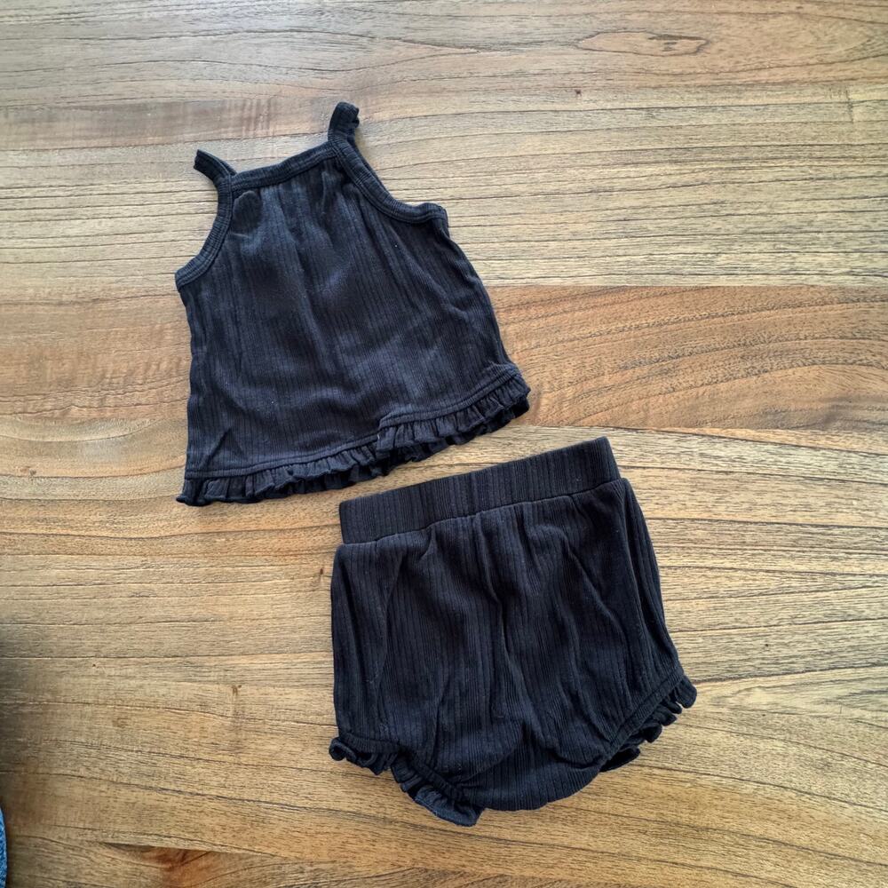 Kate Quinn 2 Piece Ribbed Set - Size 12-18m - Picture 3 of 3